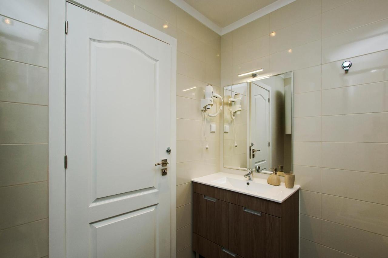 Quarto em Acomodações Particulares C&o Alcântara-lisbon *